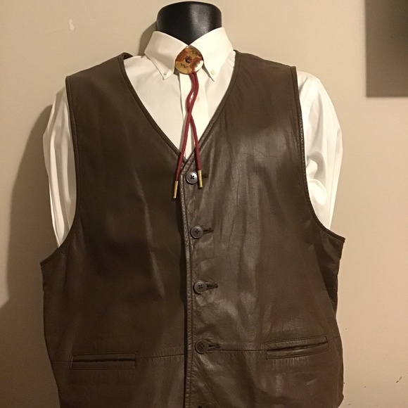 Roundtree & Yorke Other - 🔥🔥SALE! ROUNDTREE & YORKE, SIZE XL NEW COND. LEATHER VEST BEAUTIFUL BROWN 🔥